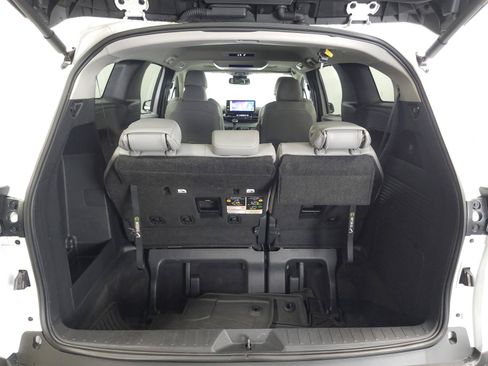 Certified 2025 Toyota Sienna XLE AWD/4WD image 12