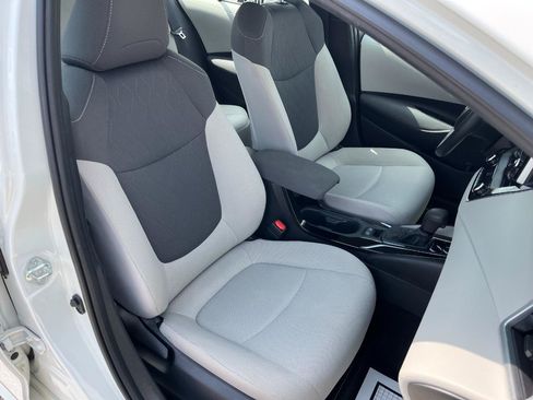Used 2021 Toyota Corolla LE FWD image 19