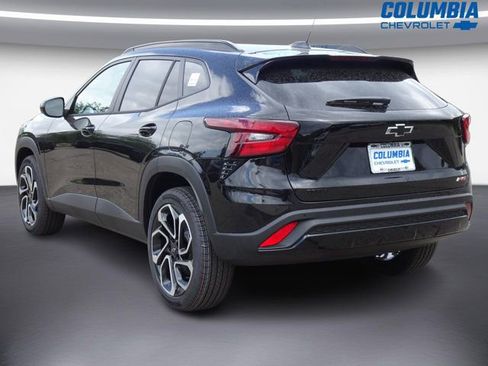 New 2026 Chevrolet Trax RS w/ Sunroof Package FWD image 4