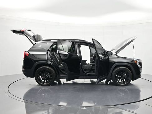 Used 2023 GMC Terrain SLT w/ Tech Package FWD image 48