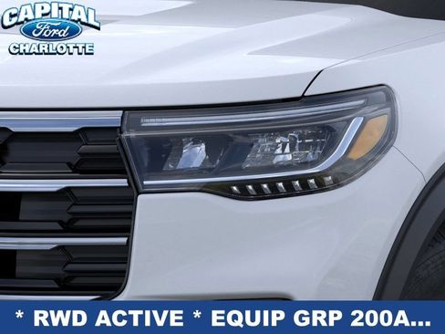 New 2026 Ford Explorer Active RWD image 19