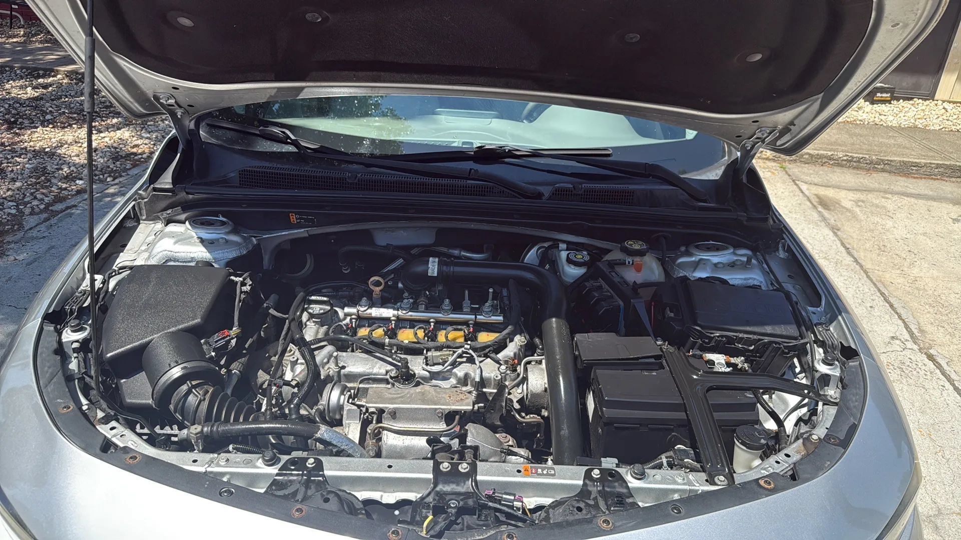 Used 2017 Chevrolet Malibu LT FWD image 9