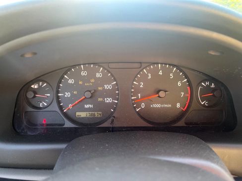 Used 2004 Nissan Sentra S w/ Road Trip Pkg FWD image 18
