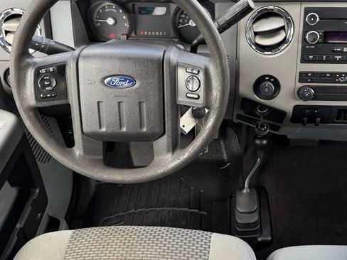 Used 2015 Ford F250 XLT w/ Snow Plow Prep Package AWD/4WD image 3