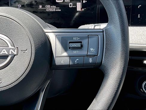 Certified 2025 Nissan Kicks SV AWD/4WD image 17