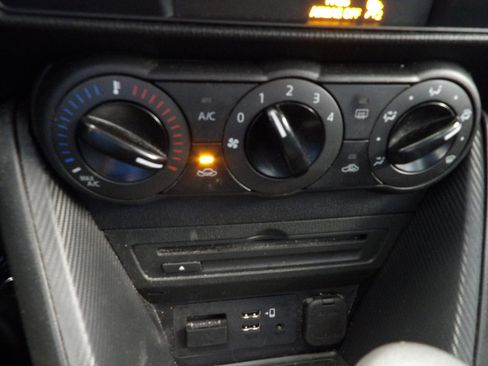 Used 2017 MAZDA CX-3 Sport image 32