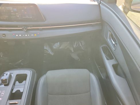 Certified 2023 Nissan Ariya FWD image 17