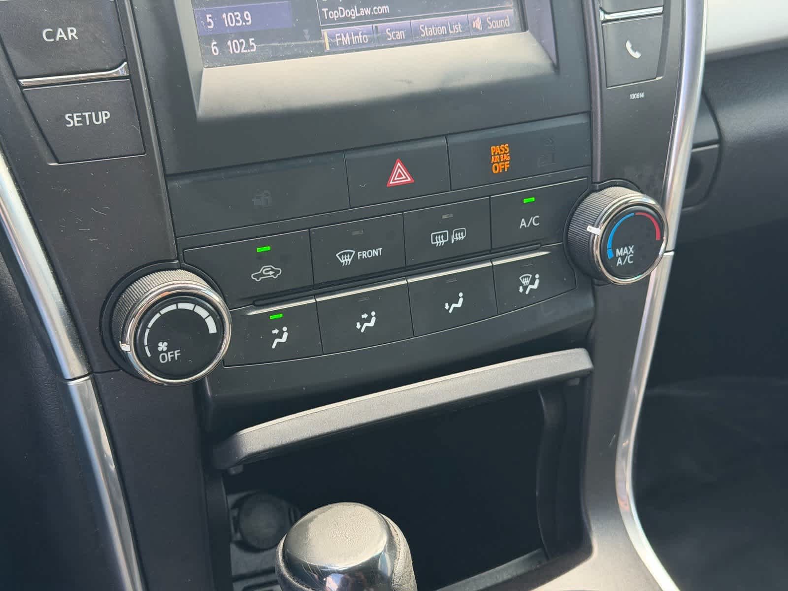 Used 2017 Toyota Camry SE FWD image 17
