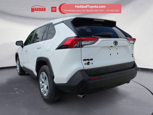 Used 2024 Toyota RAV4 LE AWD/4WD image 3