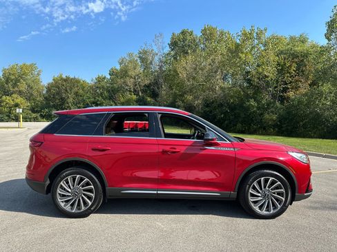 Used 2023 Lincoln Corsair Reserve w/ Equipment Group 201A image 9