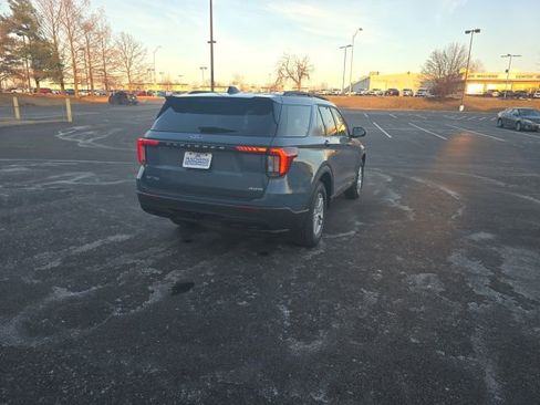 New 2026 Ford Explorer Active image 5
