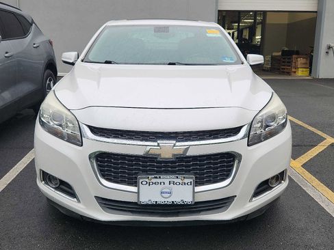 Used 2015 Chevrolet Malibu LTZ FWD image 2