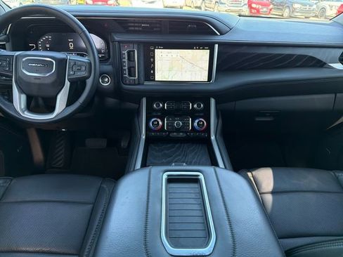 Used 2023 GMC Yukon Denali AWD/4WD image 9