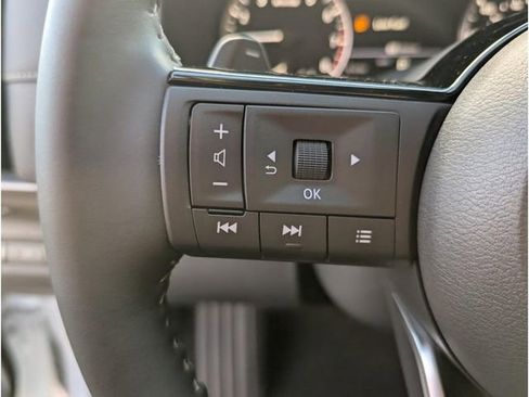 New 2025 Nissan Pathfinder SL w/ SL Premium Package image 19