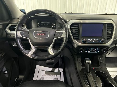 Used 2018 GMC Acadia SLT image 3