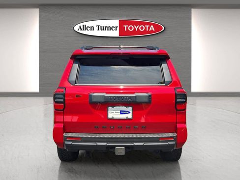 Used 2025 Toyota 4Runner SR5 RWD image 8