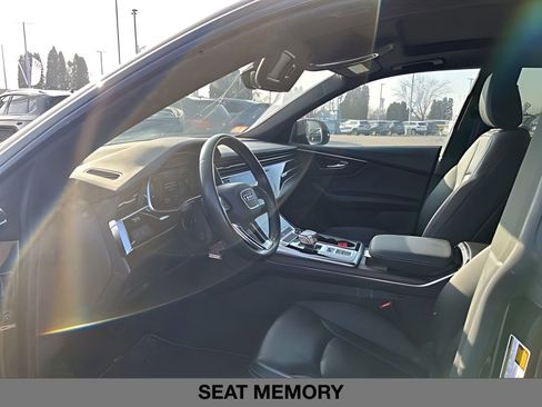 Used 2022 Audi Q8 Premium Plus w/ Premium Plus Package image 13
