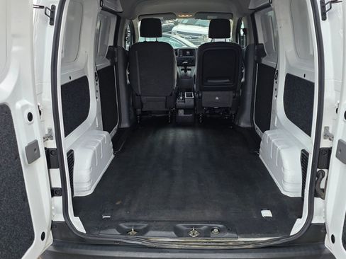 Used 2021 Nissan NV200 S image 10