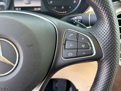 Used 2019 Mercedes-Benz GLC 300 4MATIC image 38