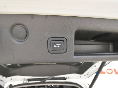 Used 2022 Chevrolet Equinox Premier AWD/4WD image 44