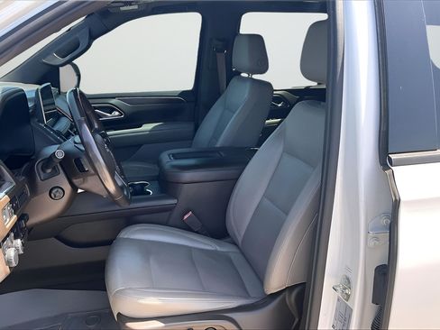 Used 2021 Chevrolet Tahoe Z71 w/ Z71 Signature Package AWD/4WD image 17