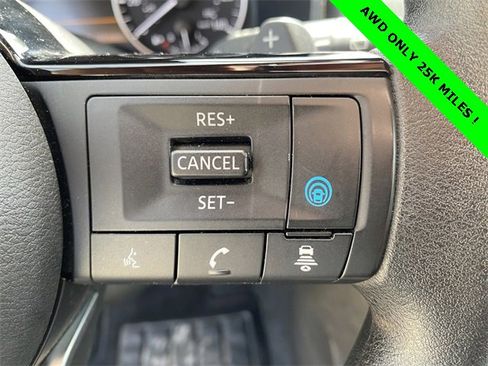 Used 2023 Nissan Rogue SV image 16