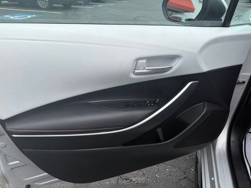 Used 2023 Toyota Corolla SE w/ Carpet Mat Package (TMS) FWD image 10