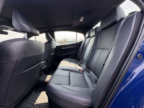 Used 2025 Toyota Camry XSE image 16