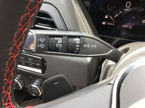 New 2026 GMC Yukon XL AT4 Ultimate AWD/4WD image 24