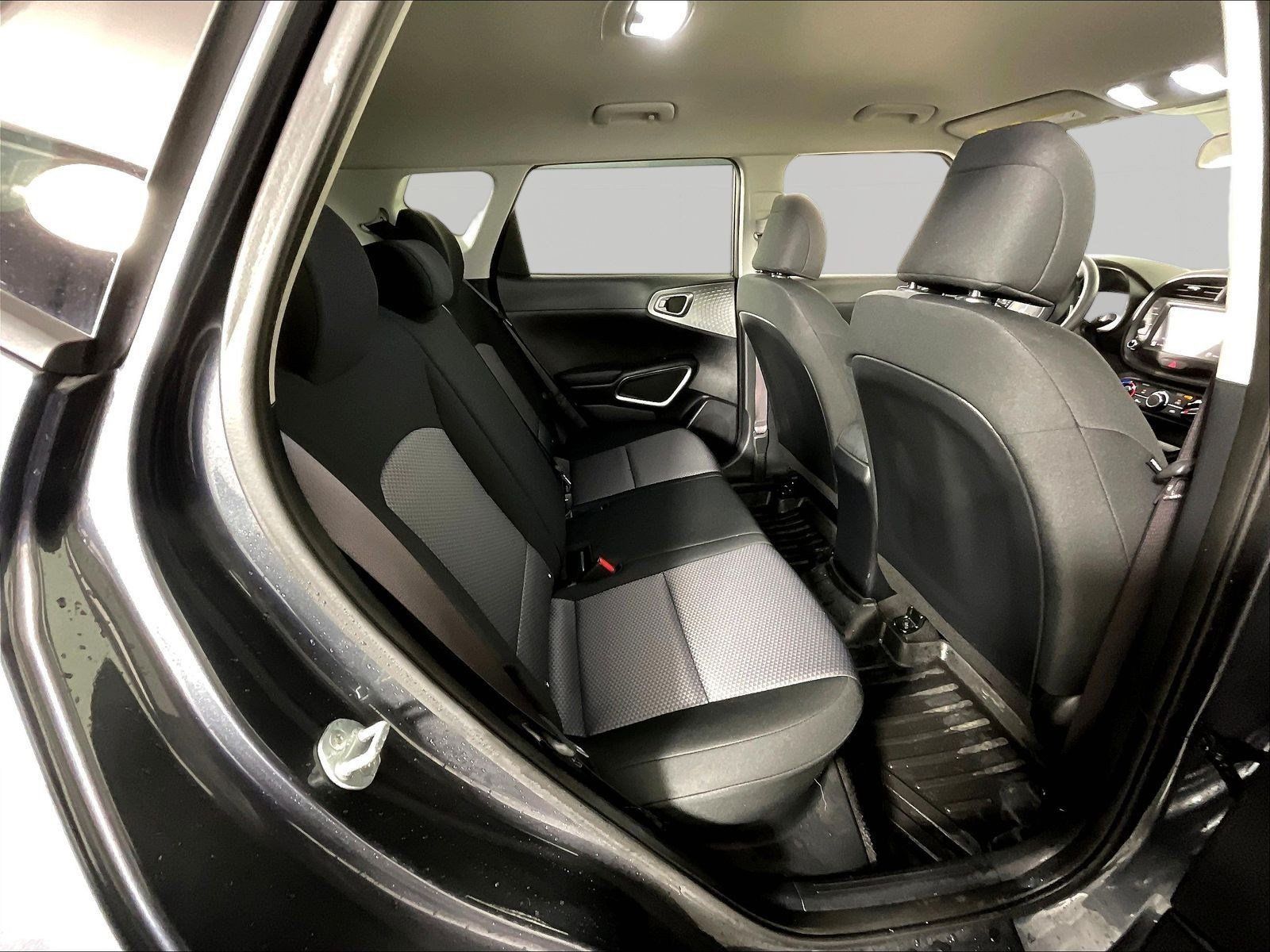 Used 2024 Kia Soul LX FWD image 24
