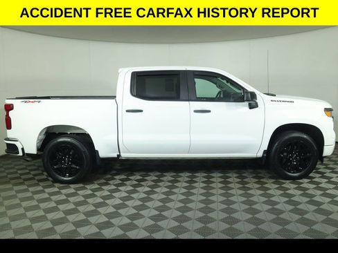 Used 2022 Chevrolet Silverado 1500 Custom w/ LPO, Dark Essentials Package image 2