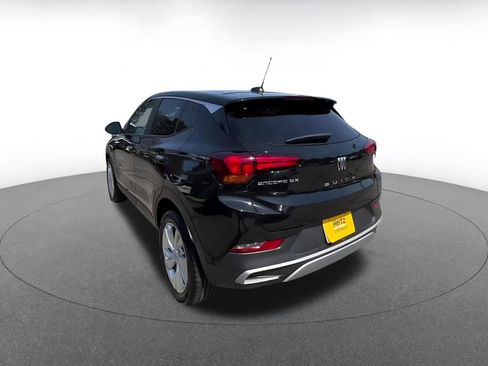 Used 2025 Buick Encore GX Preferred FWD image 11