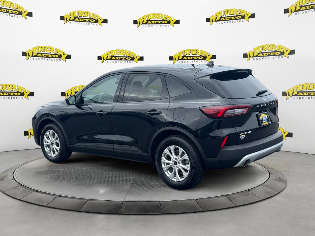 Used 2025 Ford Escape Active AWD/4WD image 3