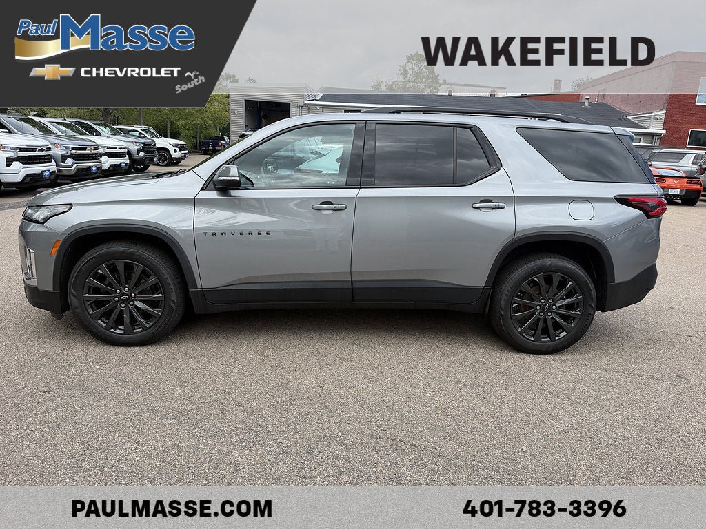 Used 2023 Chevrolet Traverse RS AWD/4WD image 2