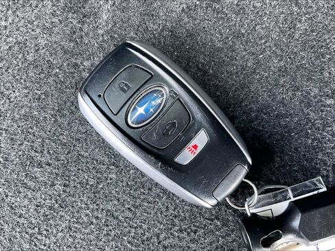Used 2023 Subaru Ascent Onyx Edition AWD/4WD image 9