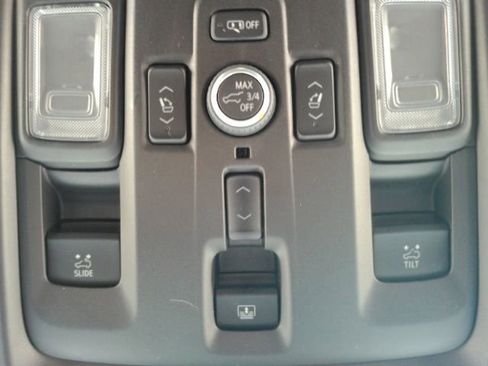 Used 2024 GMC Yukon Denali image 54