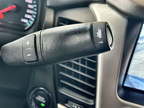 Used 2019 GMC Yukon XL SLT image 15