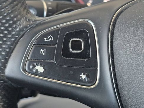 Used 2018 Mercedes-Benz E 300 image 9
