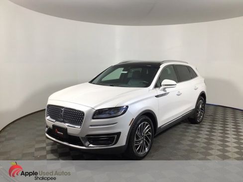 Used 2019 Lincoln Nautilus Reserve image 3