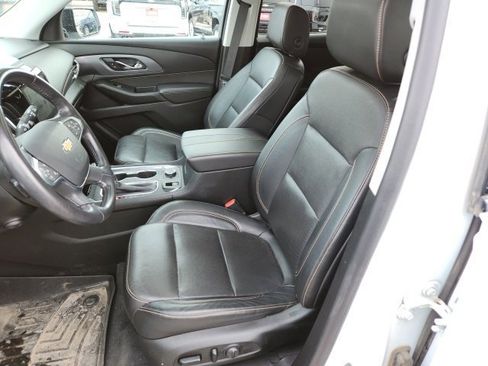 Certified 2020 Chevrolet Traverse Premier w/ Redline Edition image 18