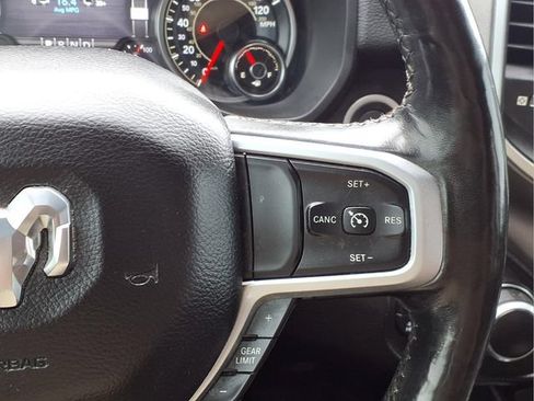 Used 2019 RAM 1500 Big Horn AWD/4WD image 12