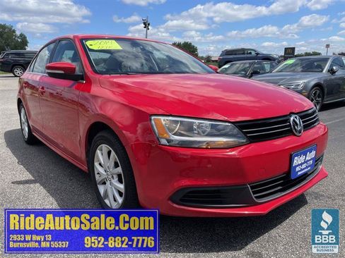 Used 2014 Volkswagen Jetta SE FWD image 3