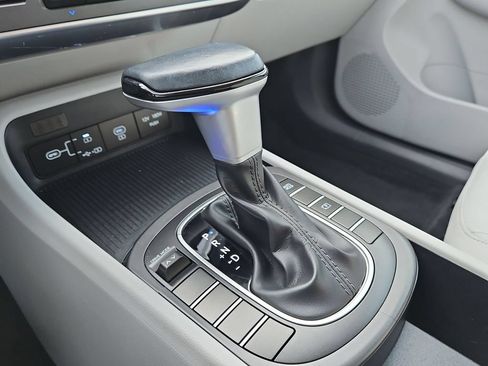 Used 2025 Hyundai Kona SEL FWD image 20