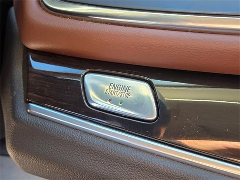 Used 2021 Buick Enclave Avenir w/ Avenir Technology Package image 35