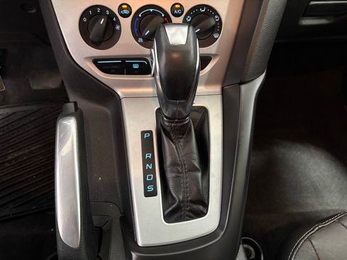 Used 2013 Ford Focus SE image 25