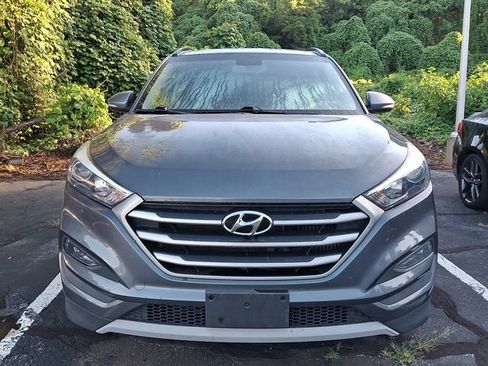 Used 2018 Hyundai Tucson Value AWD/4WD image 2