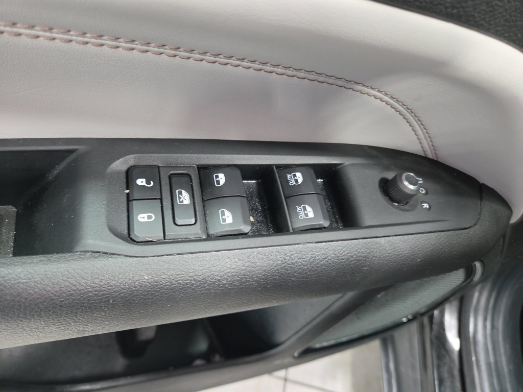 Used 2024 Jeep Compass Limited AWD/4WD image 22