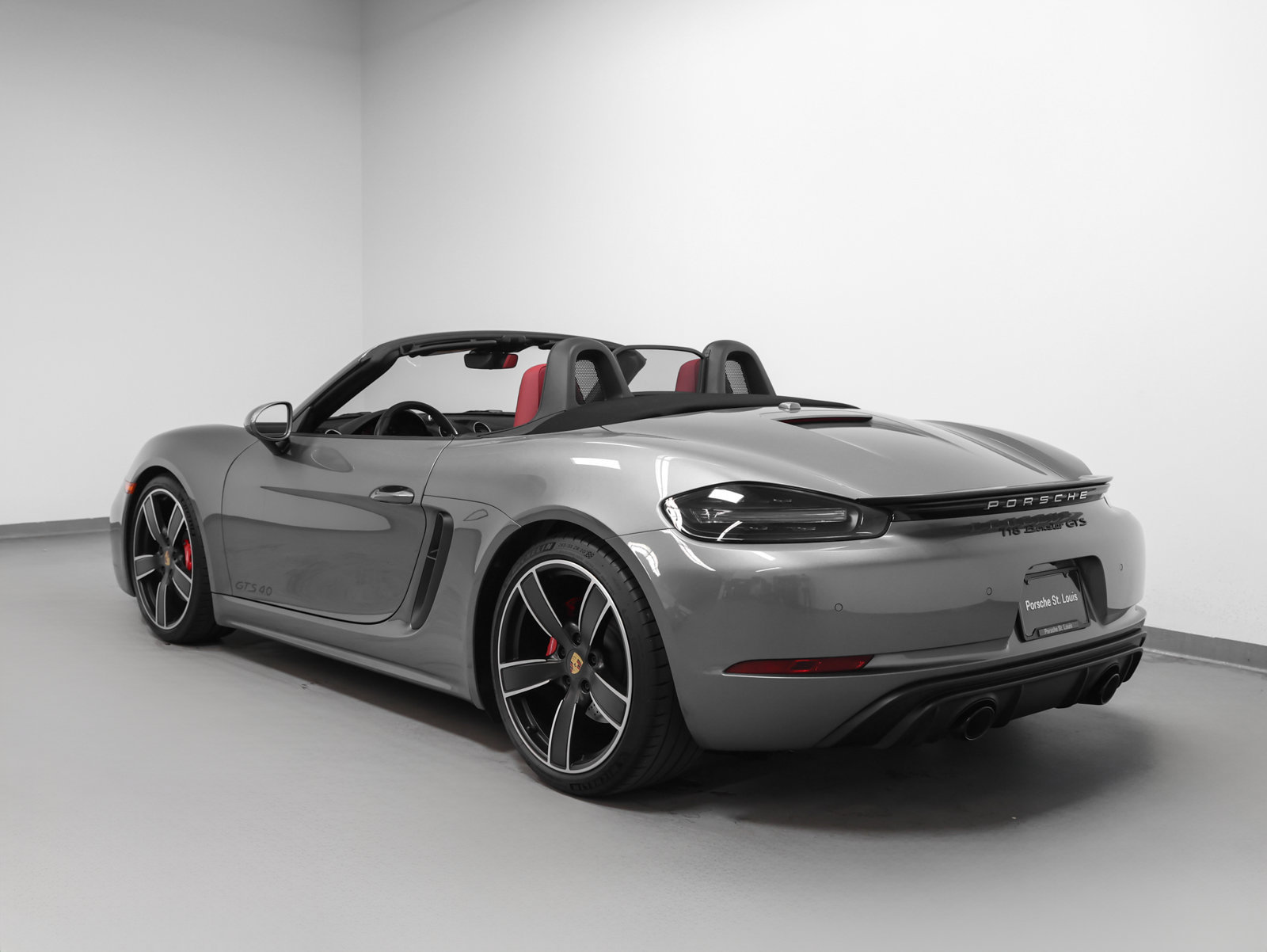 Used 2025 Porsche 718 Boxster GTS RWD image 3