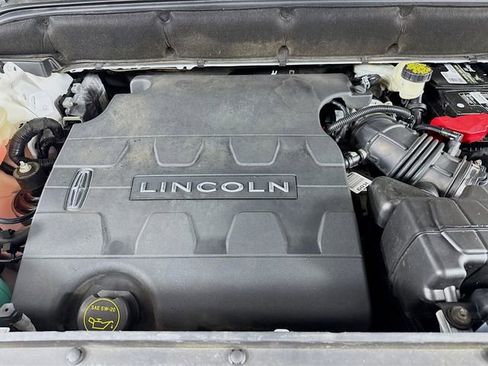 Used 2017 Lincoln MKX Select w/ Select Plus Package image 34