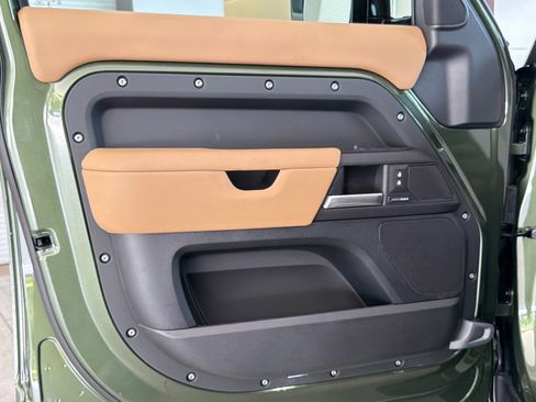 New 2026 Land Rover Defender 110 S AWD/4WD image 21